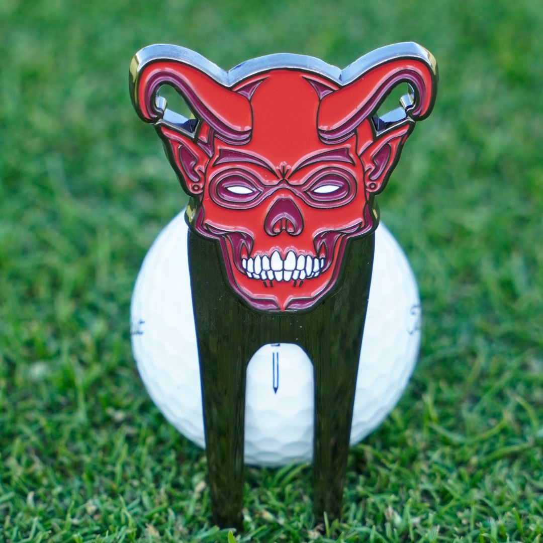 Cool divot tool with devil design