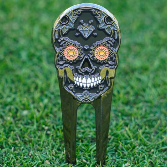 black skull divot tool