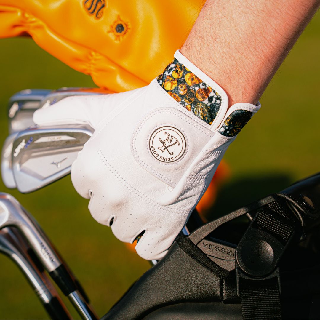Ace of Skulls Golf Glove
