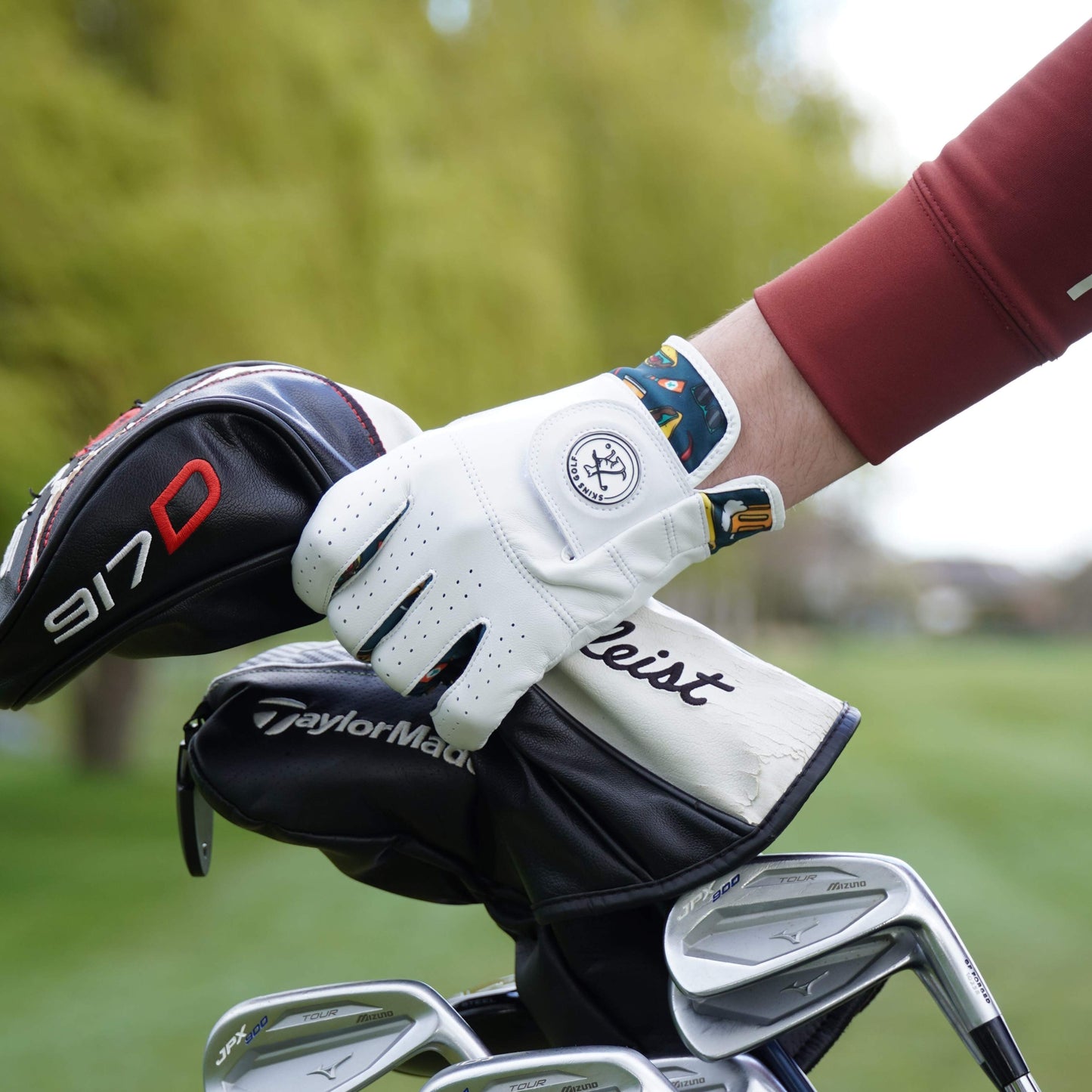 Golf glove with cool tacos and beers design