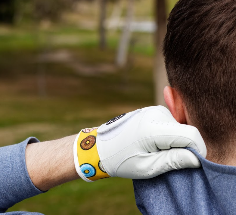4 Ways to Treat Wet Golf Gloves 2024