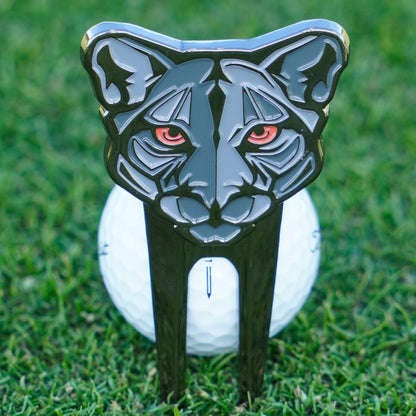 pitch mark repairer with cat design
