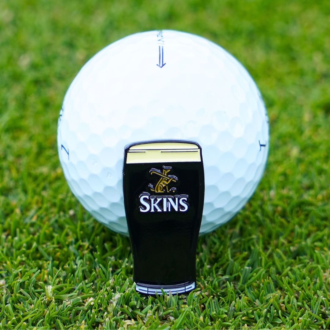 Cool golf ball marker with stout design