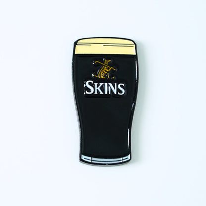 Cool golf ball marker with beer design