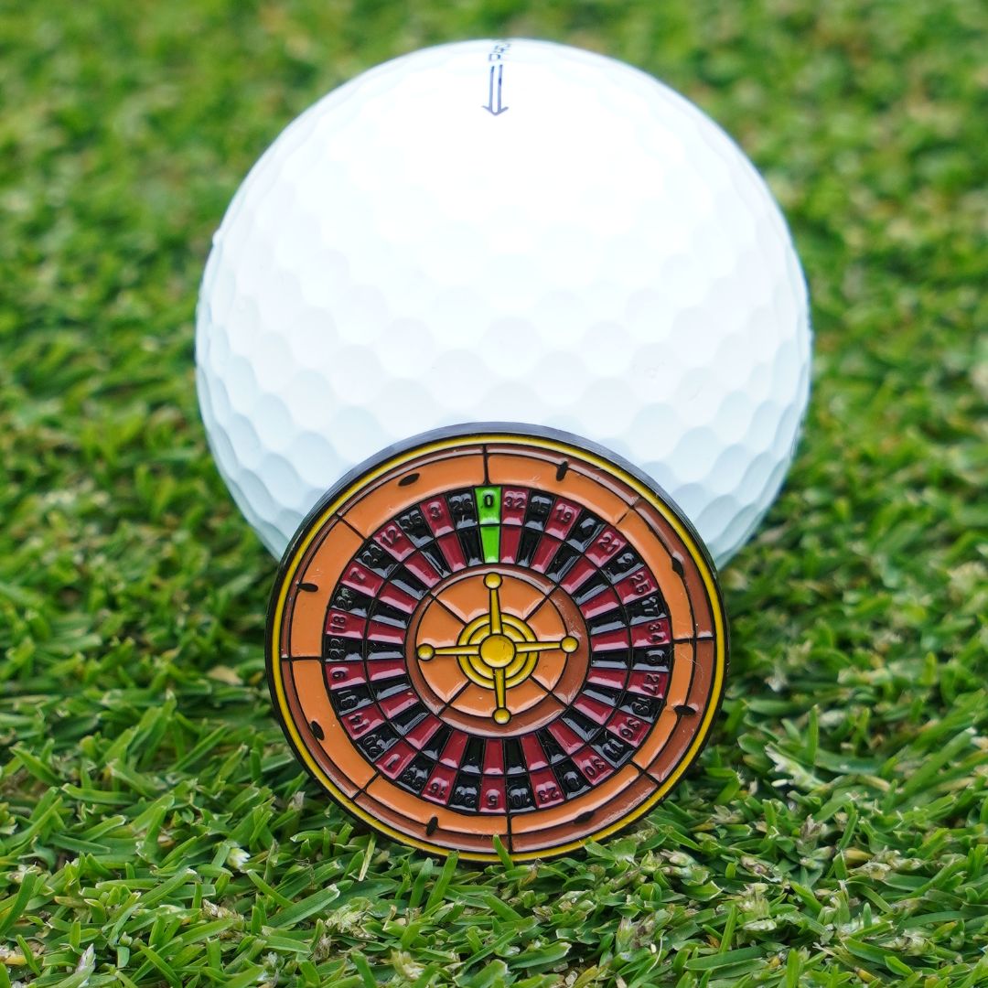 Cool golf ball marker with roulette wheel design