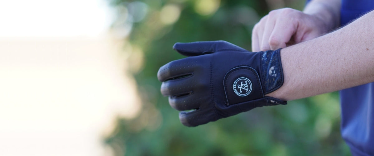 cool black golf glove